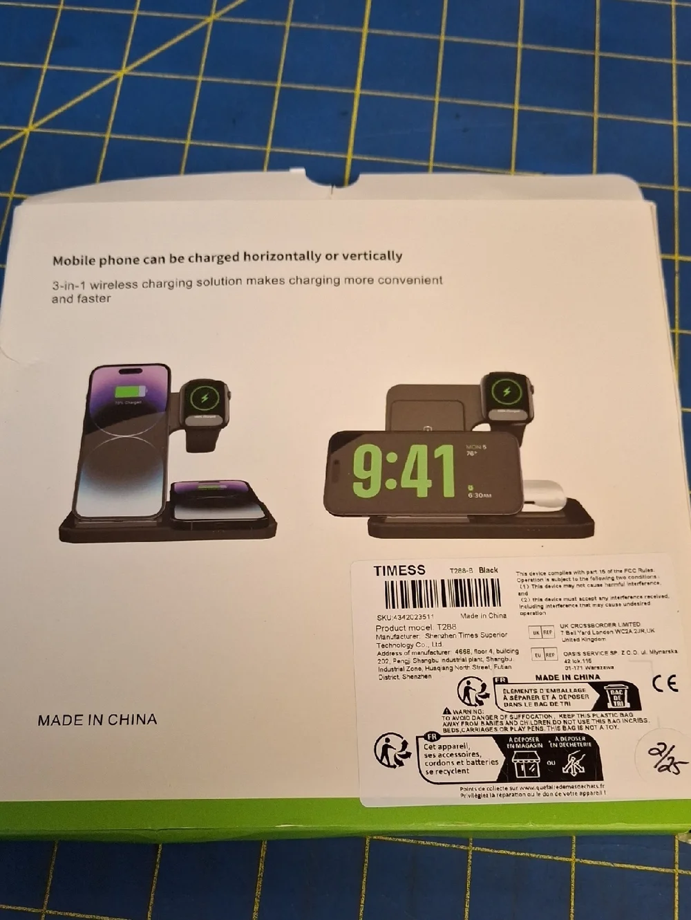 Foldable 3-in-1 wireless charging station Phone Watch Headphone New